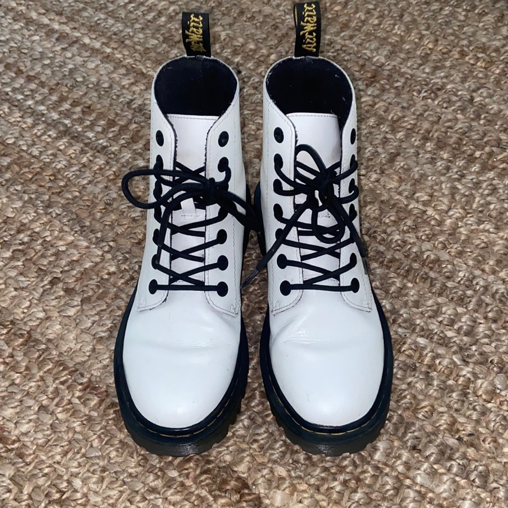 DR MARTENS!! Great condition